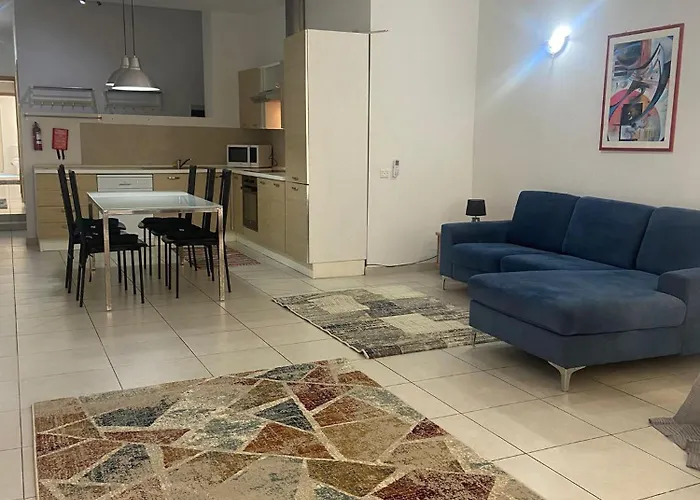 Sliema 2Bed With Backyard