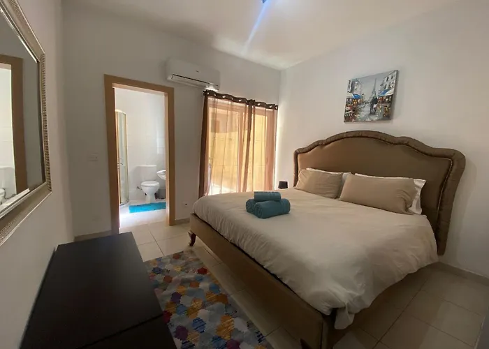Sliema 2Bed With Backyard