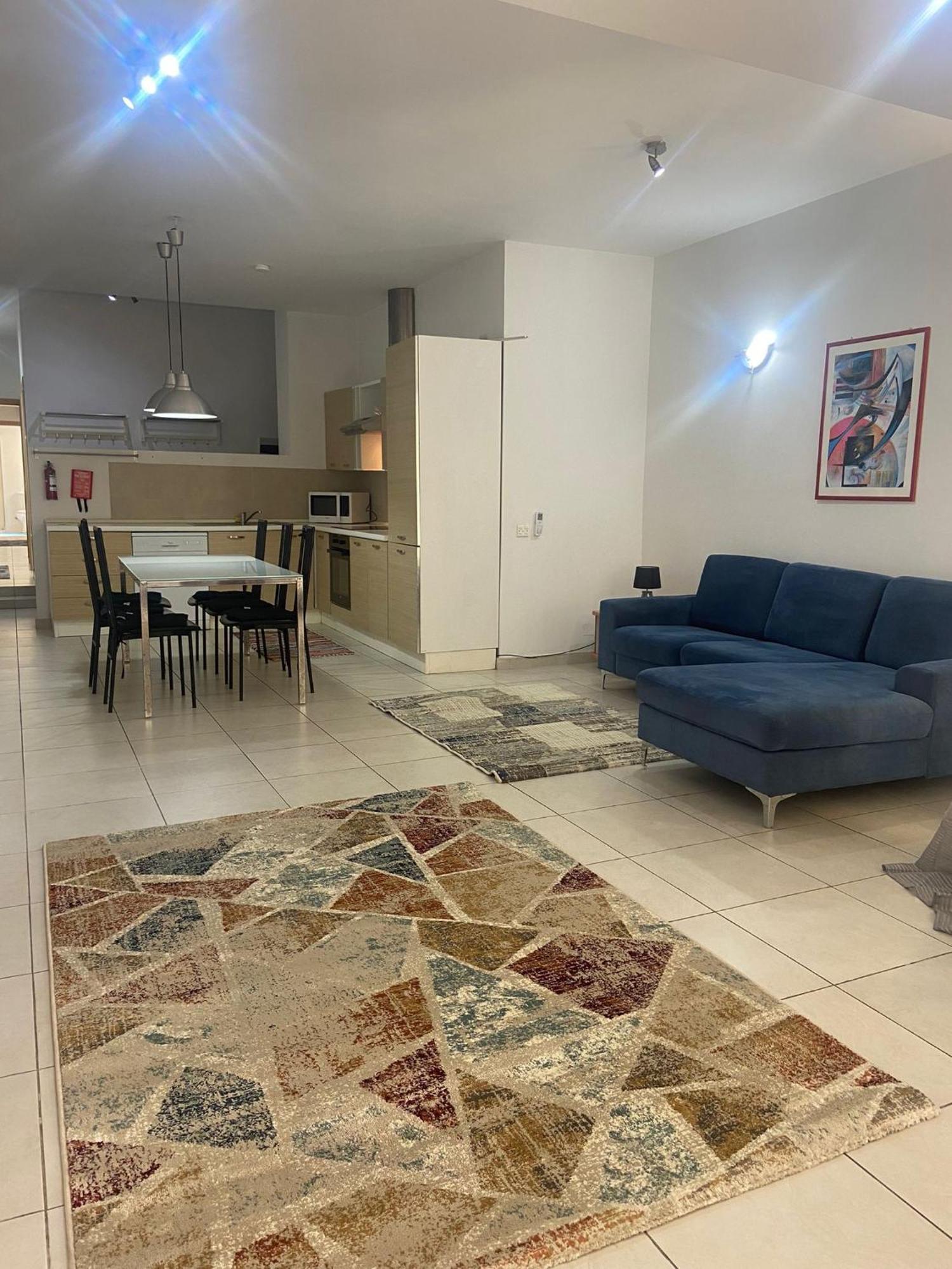 Apartment 2bed With Backyard Sliema